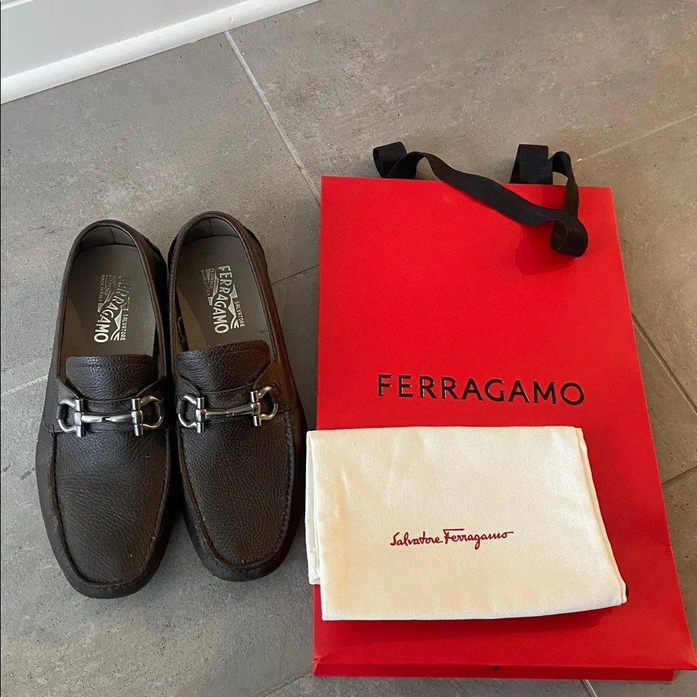 Salvatore Ferragamo Gancini driver ornament shoes Sz 10 - Picture 2 of 7